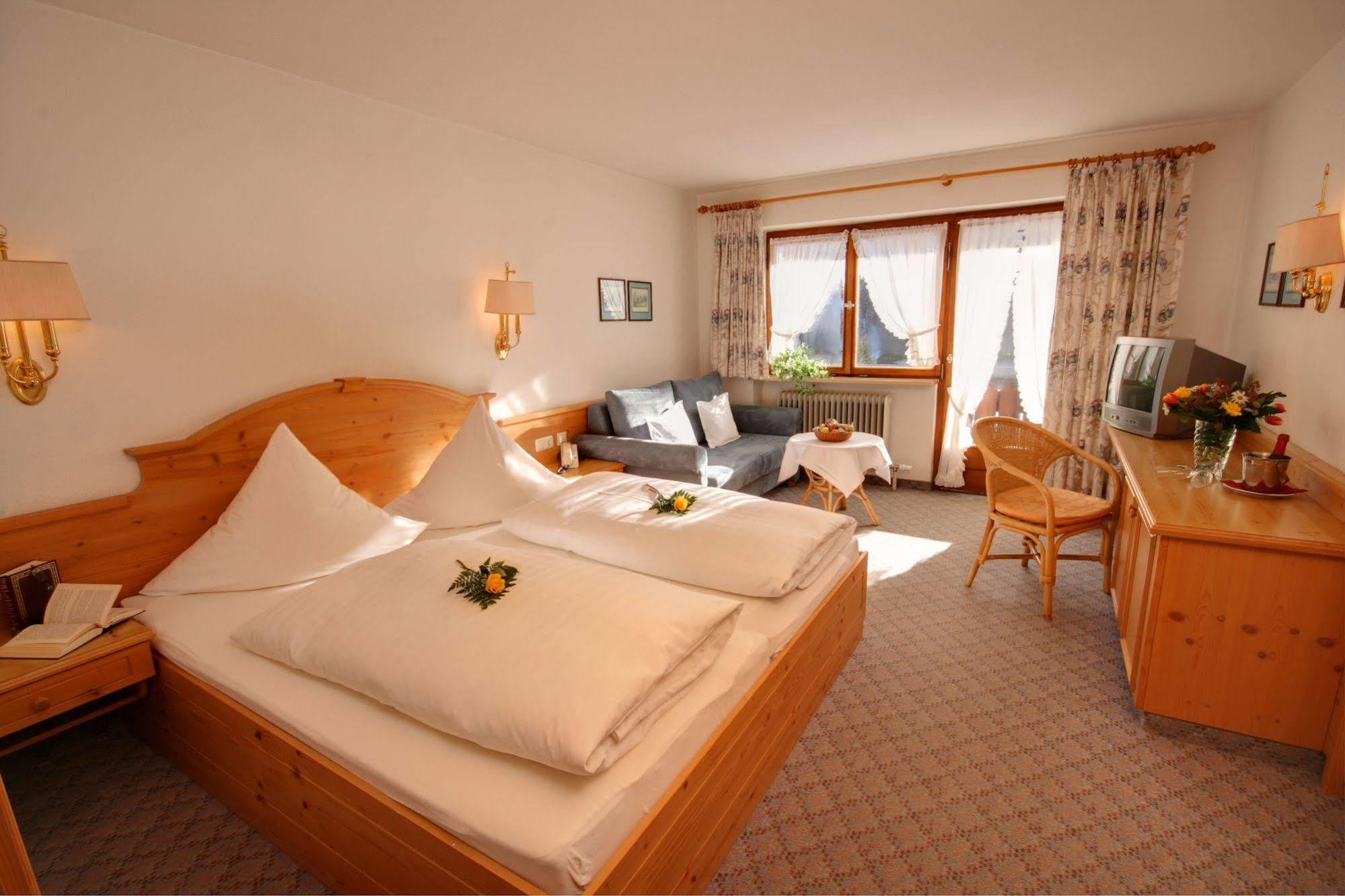 Hotel Adler Garni Hirschegg  Zewnętrze zdjęcie